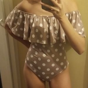Off shoulder swimsuit